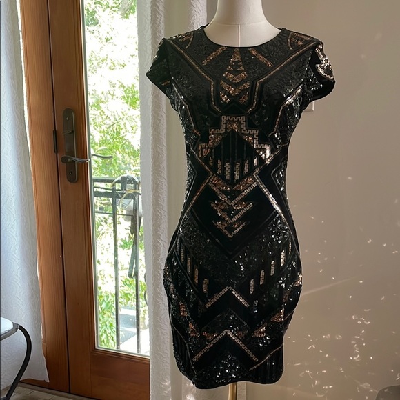Express Bodycon Black and Gold Sequin Dress Snatched Fitted XS VEGAS - Picture 2 of 8